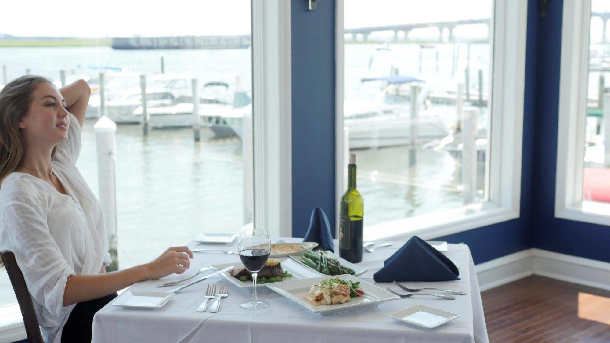 Tavern On The Bay Hotel - Frank Sinatra Suite Somers Point Eksteriør billede
